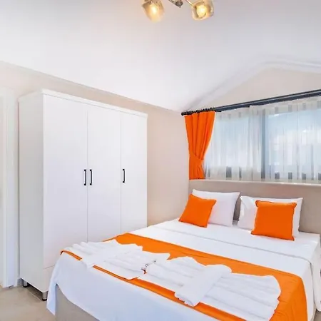 Otel Hisaroenuende 4+1