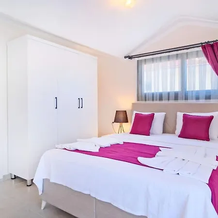 Otel Hisaroenuende 4+1